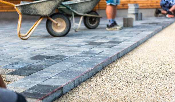 Best Driveway Paving Contractor  in Oak Creek, WI